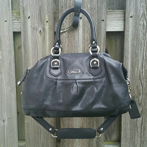 Coach Handbags - 👜SALE👜Coach Ashley Satchel Purse